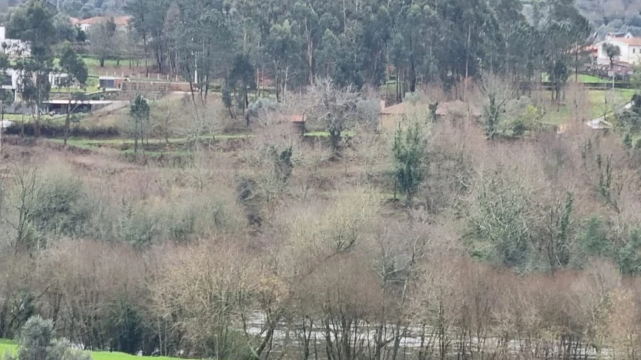 Terreno para Venda em Refoios do Lima