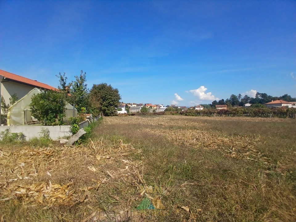 Terreno para Venda em Mazedo e Cortes Foto 1