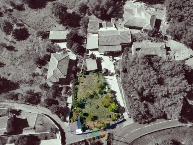 Terreno para Venda em Guilhadeses e Santar Foto 2