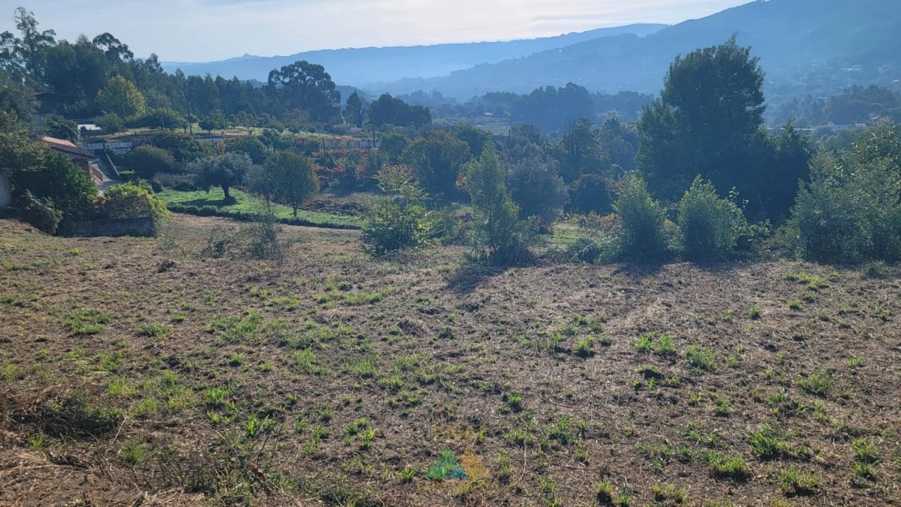 Terreno para Venda em Refoios do Lima Foto 5