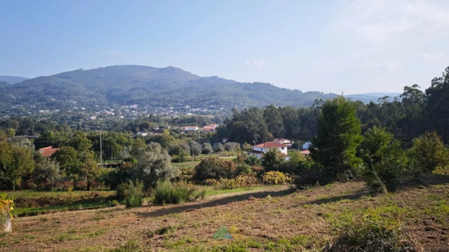 Terreno para Venda em Refoios do Lima