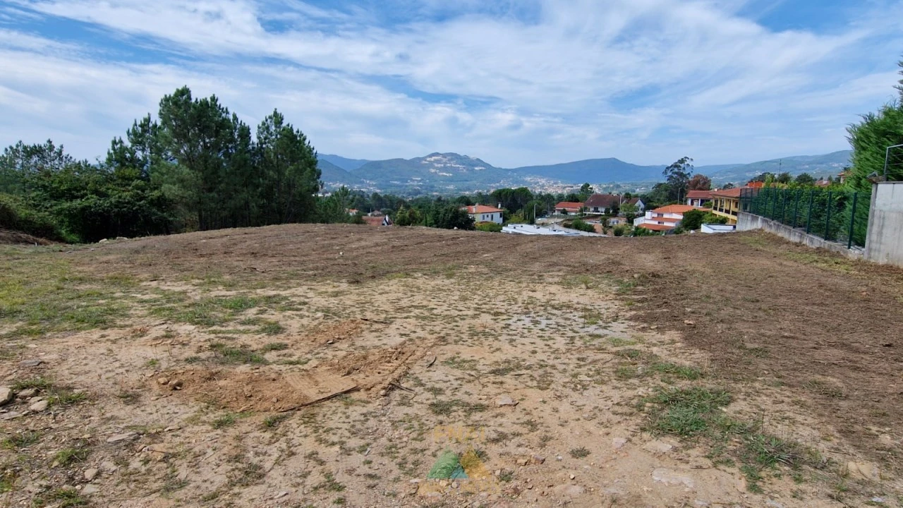 Terreno para Venda em Arca e Ponte de Lima Foto 1