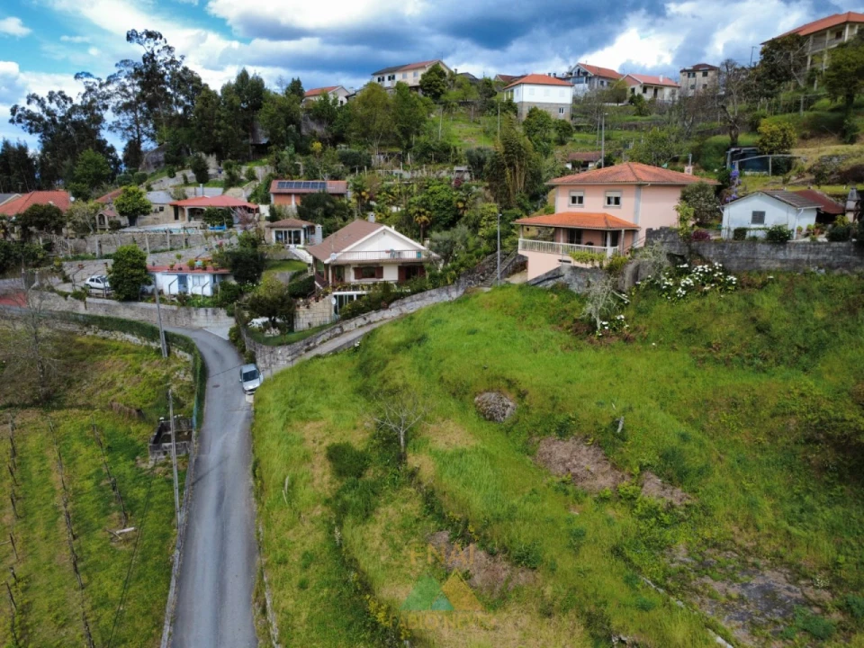Terreno para Venda em Paço Foto 3