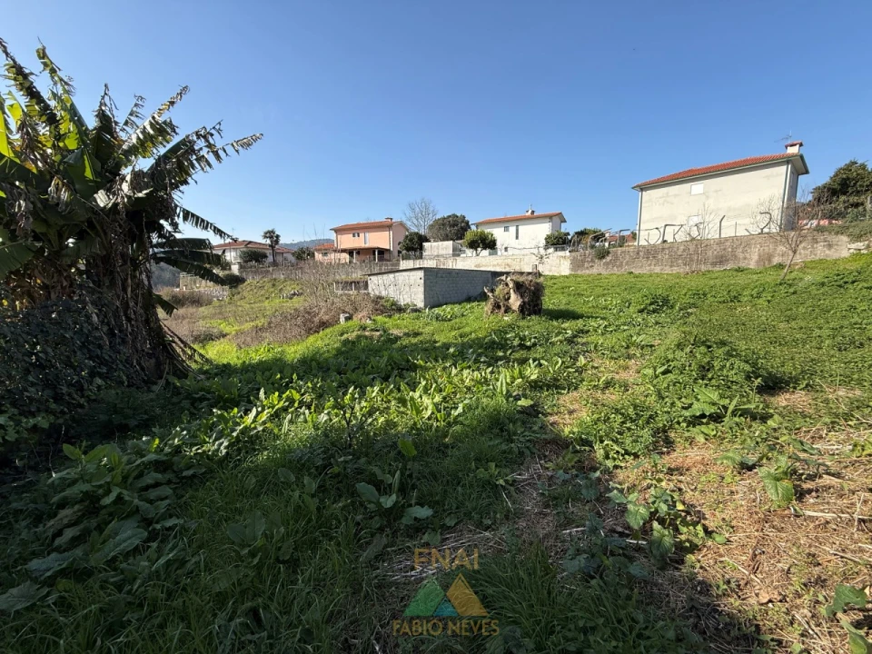 Terreno para Venda em Paço Foto 3