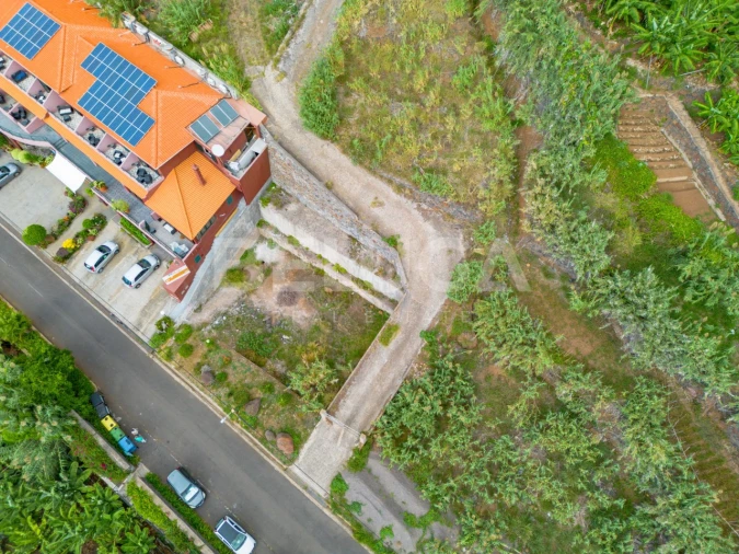 Terreno para Venda em Paul do Mar Foto 21