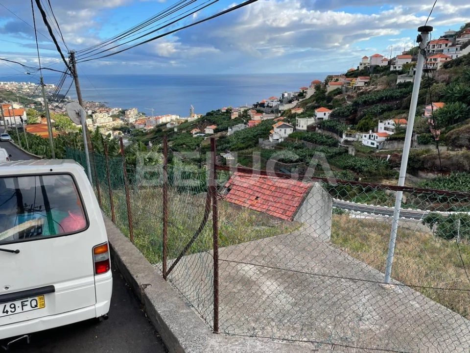 Terreno para Venda em Camara de Lobos Foto 26