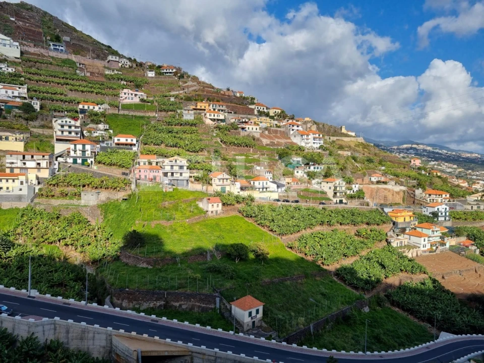 Terreno para Venda em Camara de Lobos Foto 5