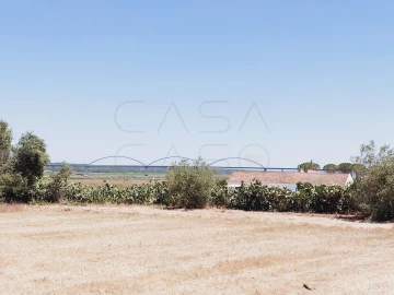 Terreno para Venda em Santa Maria do Castelo e Santiago e Santa Susana