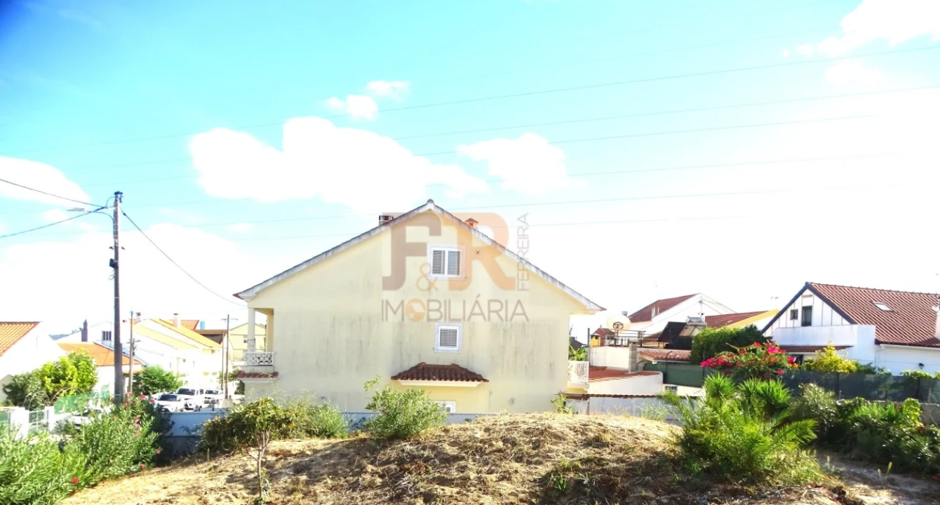 Terreno para Venda em Quinta do Conde Foto 3