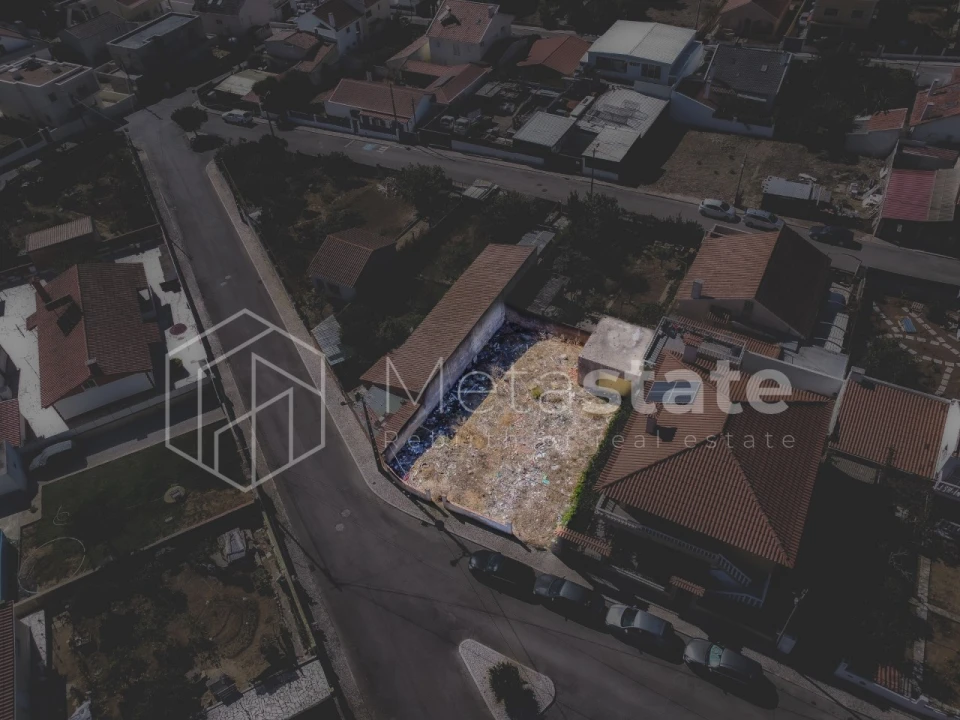 Terreno para Venda em São Domingos de Rana Foto 1