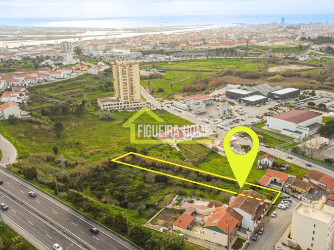 Terreno para Venda em Tavarede Foto 2