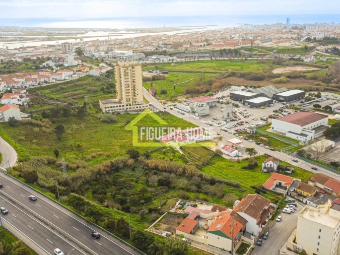 Terreno para Venda em Tavarede Foto 10