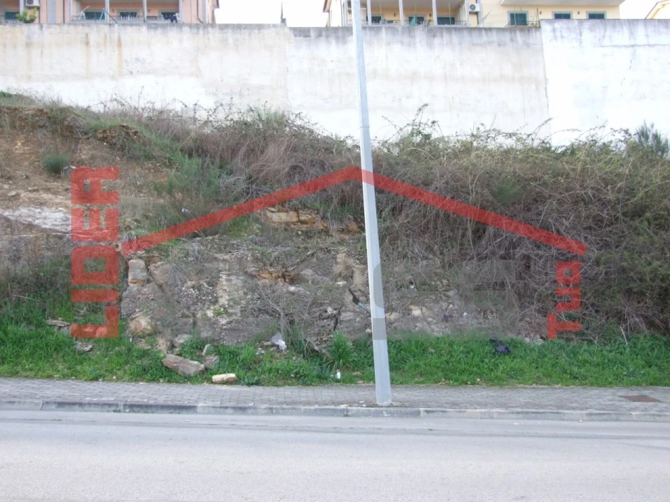 Terreno para Venda em Mirandela Foto 4