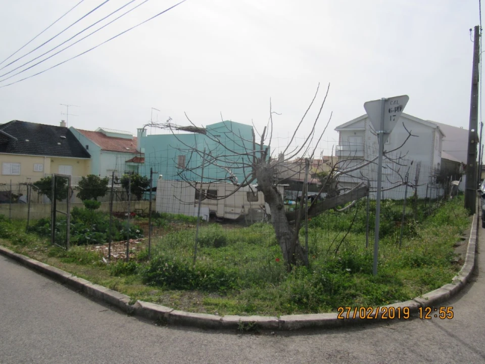 Terreno para Venda em Santa Iria de Azoia, São João da Talha e Bobadela Foto 2