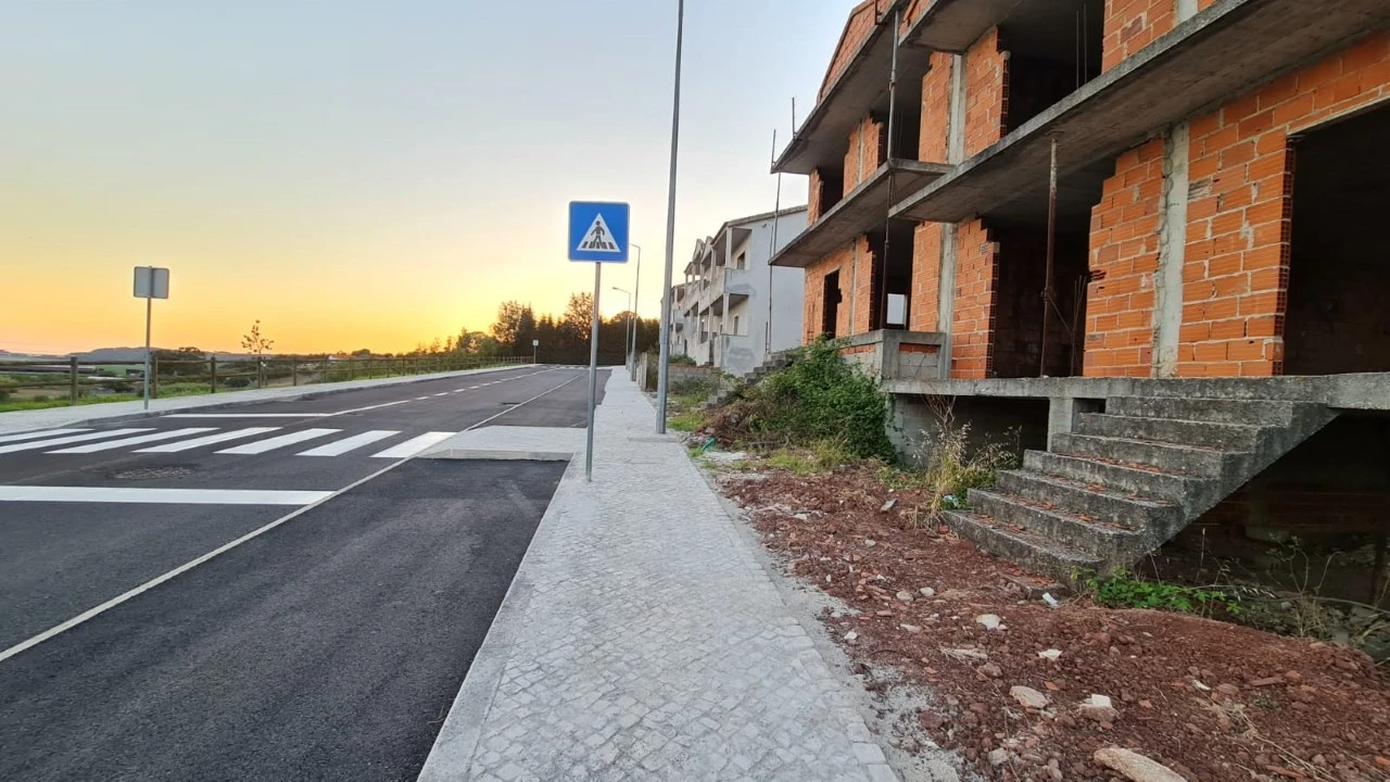 Terreno para Venda em Valado dos Frades Foto 78