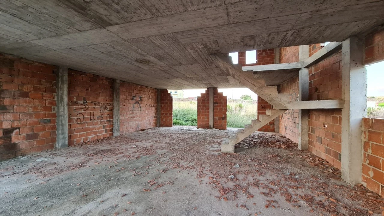 Terreno para Venda em Valado dos Frades Foto 79