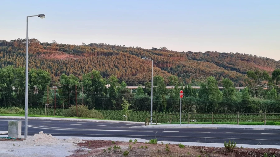 Terreno para Venda em Valado dos Frades Foto 84