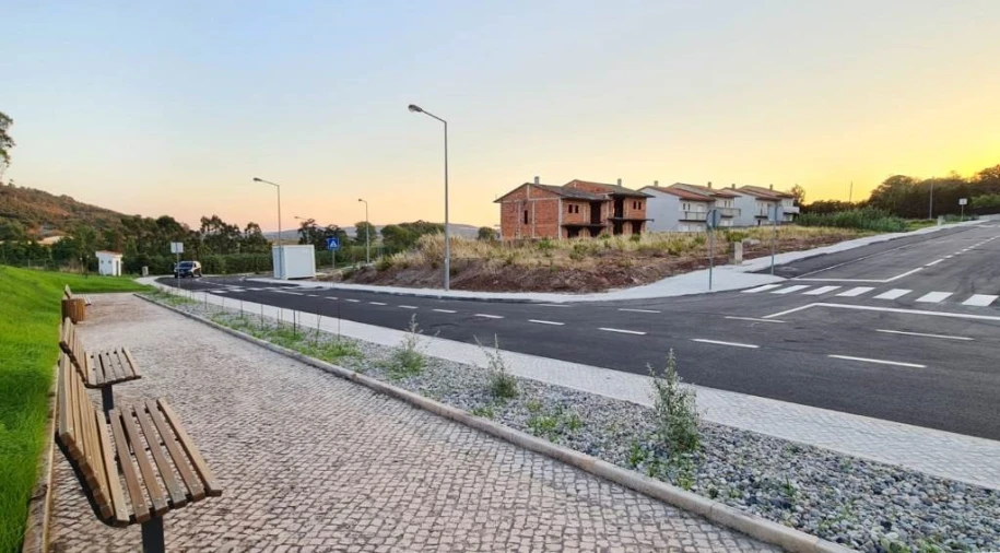 Terreno para Venda em Valado dos Frades Foto 37