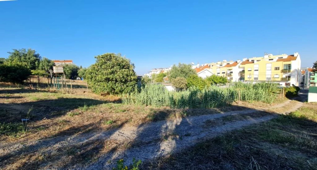 Terreno para Venda em Alverca do Ribatejo e Sobralinho Foto 13