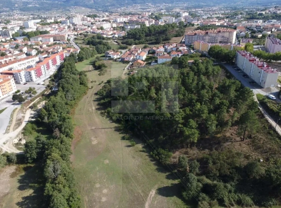 Terreno para Venda em Santa Maria Maior Foto 2