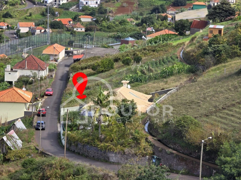Terreno para Venda em Porto da Cruz Foto 2