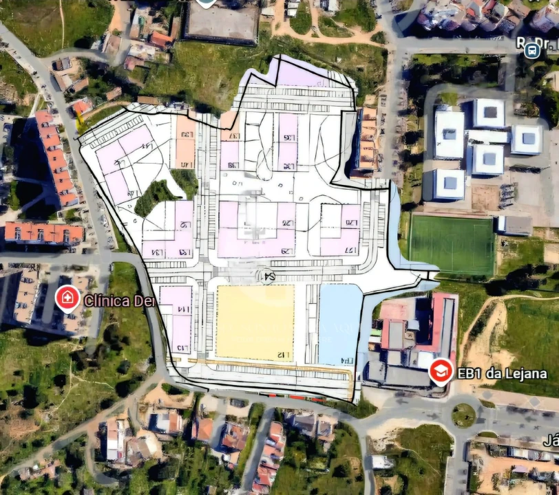 Terreno para Venda em Faro (Sé e São Pedro) Foto 1