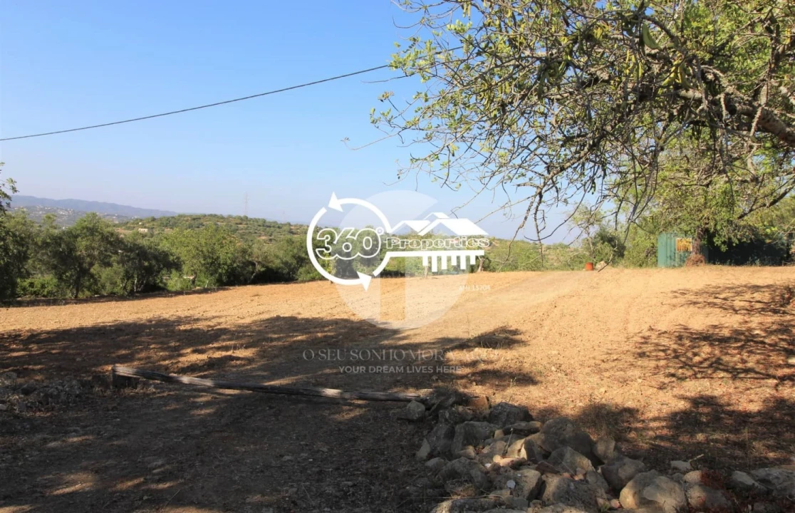 Terreno para Venda em Conceição e Estoi Foto 1