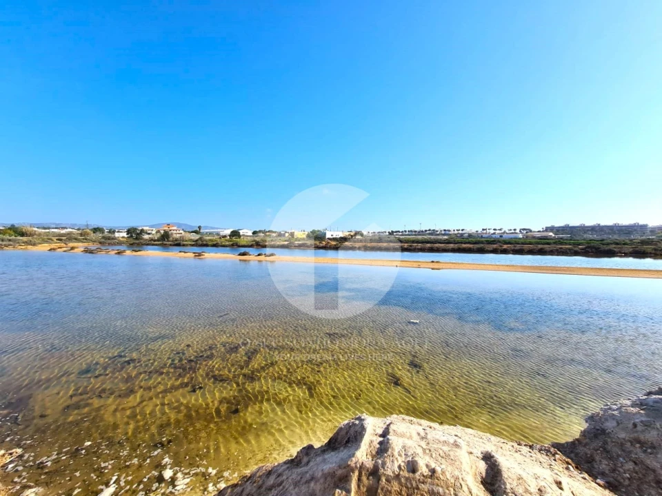 Terreno para Venda em Olhão Foto 1