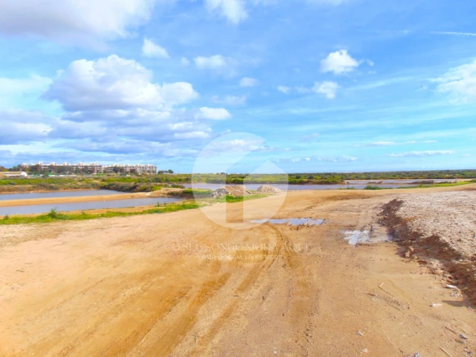 Terreno para Venda em Olhão Foto 9