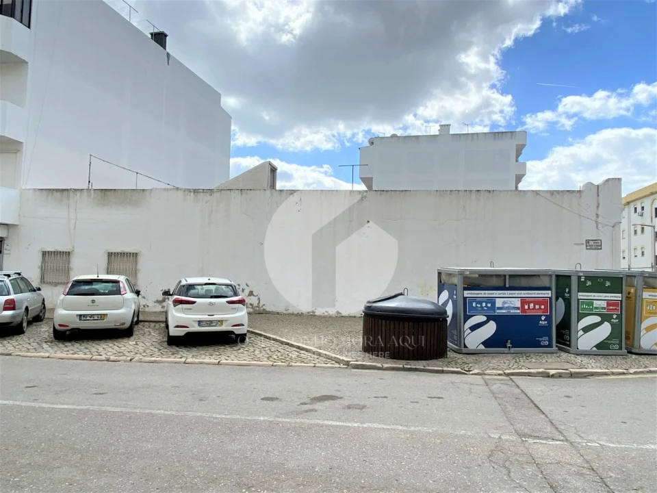 Terreno para Venda em Olhão Foto 2