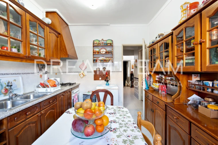 Apartamento T2 para Venda em Falagueira-Venda Nova Foto 7