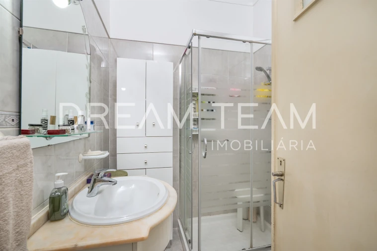 Apartamento T2 para Venda em Falagueira-Venda Nova Foto 13