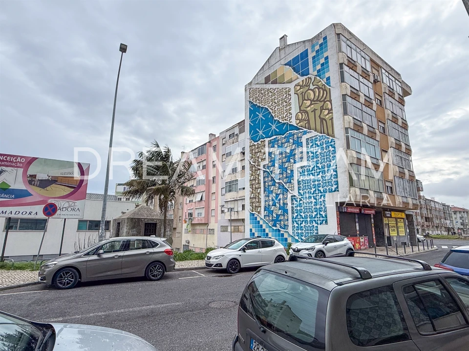 Apartamento T2 para Venda em Falagueira-Venda Nova Foto 19