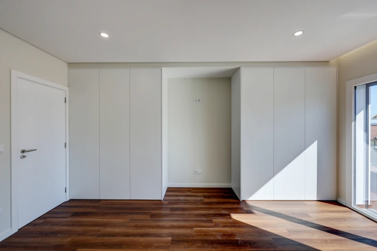 Moradia T4 para Venda em Pontinha e Famões Foto 27