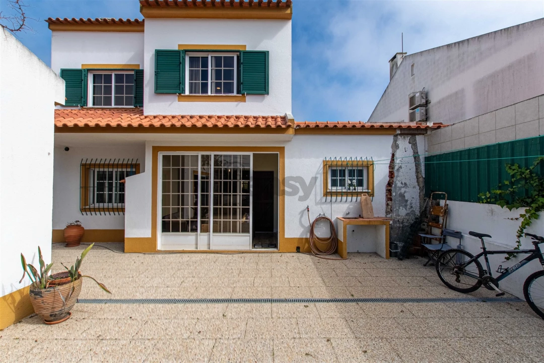 Moradia T3 para Venda em Sesimbra (Castelo) Foto 3