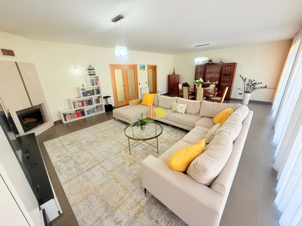 Moradia T6 para Venda em Tavarede Foto 21