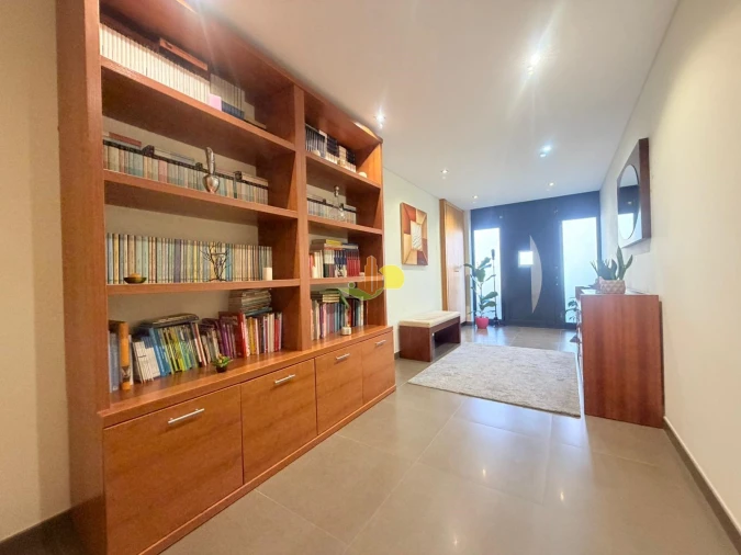 Moradia T6 para Venda em Tavarede Foto 5