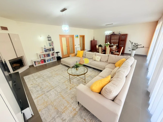 Moradia T6 para Venda em Tavarede Foto 21