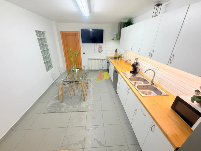 Moradia T6 para Venda em Tavarede Foto 50