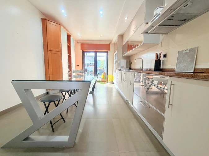 Moradia T6 para Venda em Tavarede Foto 13