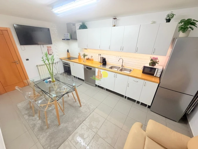 Moradia T6 para Venda em Tavarede Foto 49