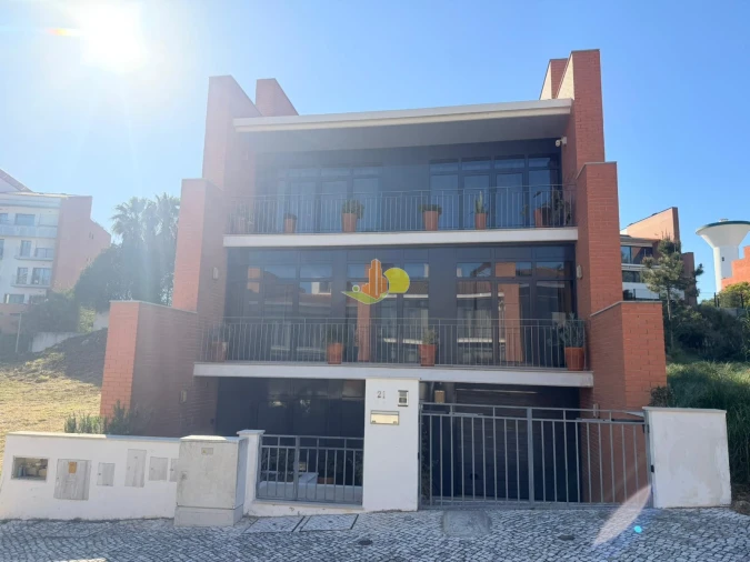 Moradia T6 para Venda em Tavarede Foto 3