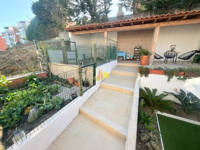 Moradia T6 para Venda em Tavarede Foto 16