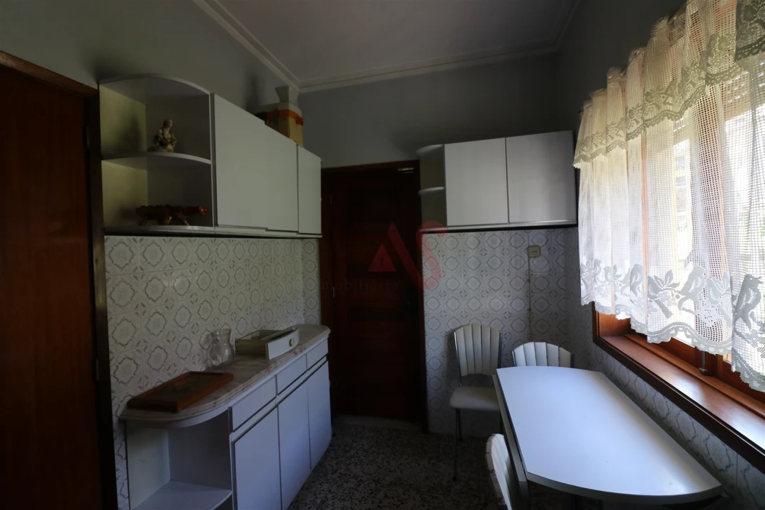 Moradia T2 para Venda em Lamelas e Guimarei Foto 3