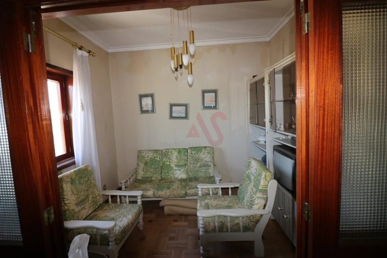 Moradia T2 para Venda em Lamelas e Guimarei Foto 6