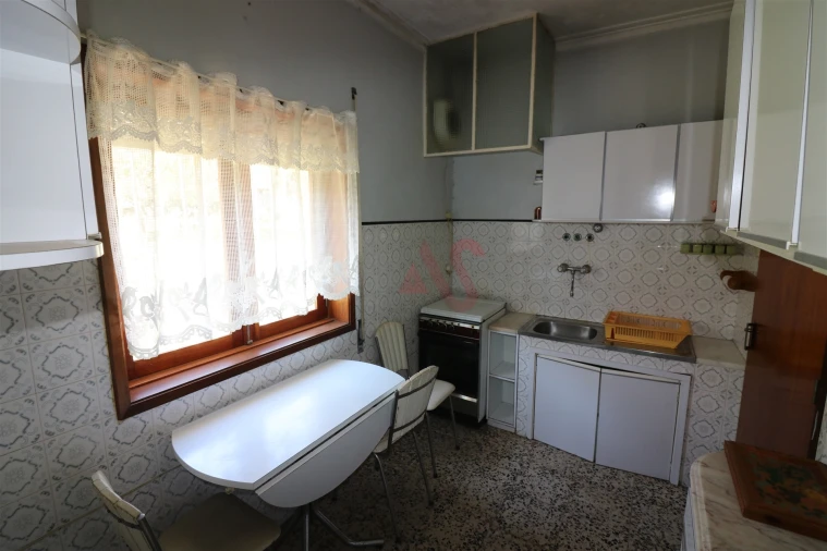 Moradia T2 para Venda em Lamelas e Guimarei Foto 5