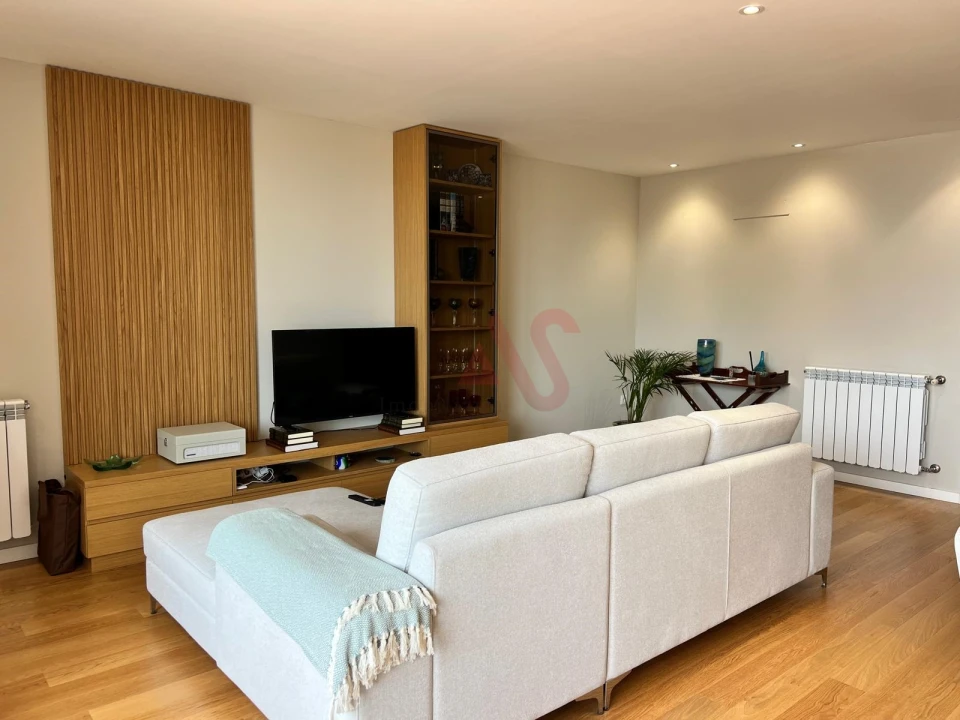 Apartamento T2 para Venda em Aldoar, Foz do Douro e Nevogilde Foto 2