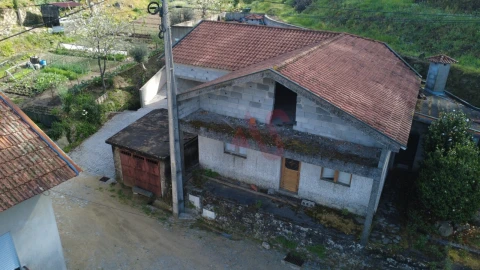 Moradia T3 para Venda em Sendim