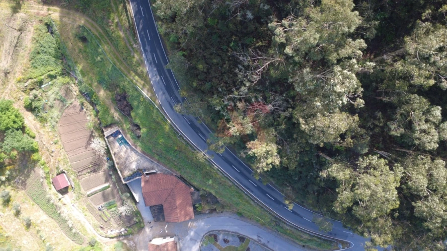 Moradia T3 para Venda em Sendim Foto 16