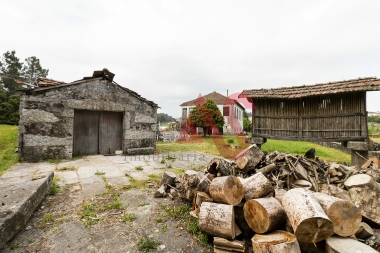 Quinta T4 para Venda em Pinheiro Foto 29